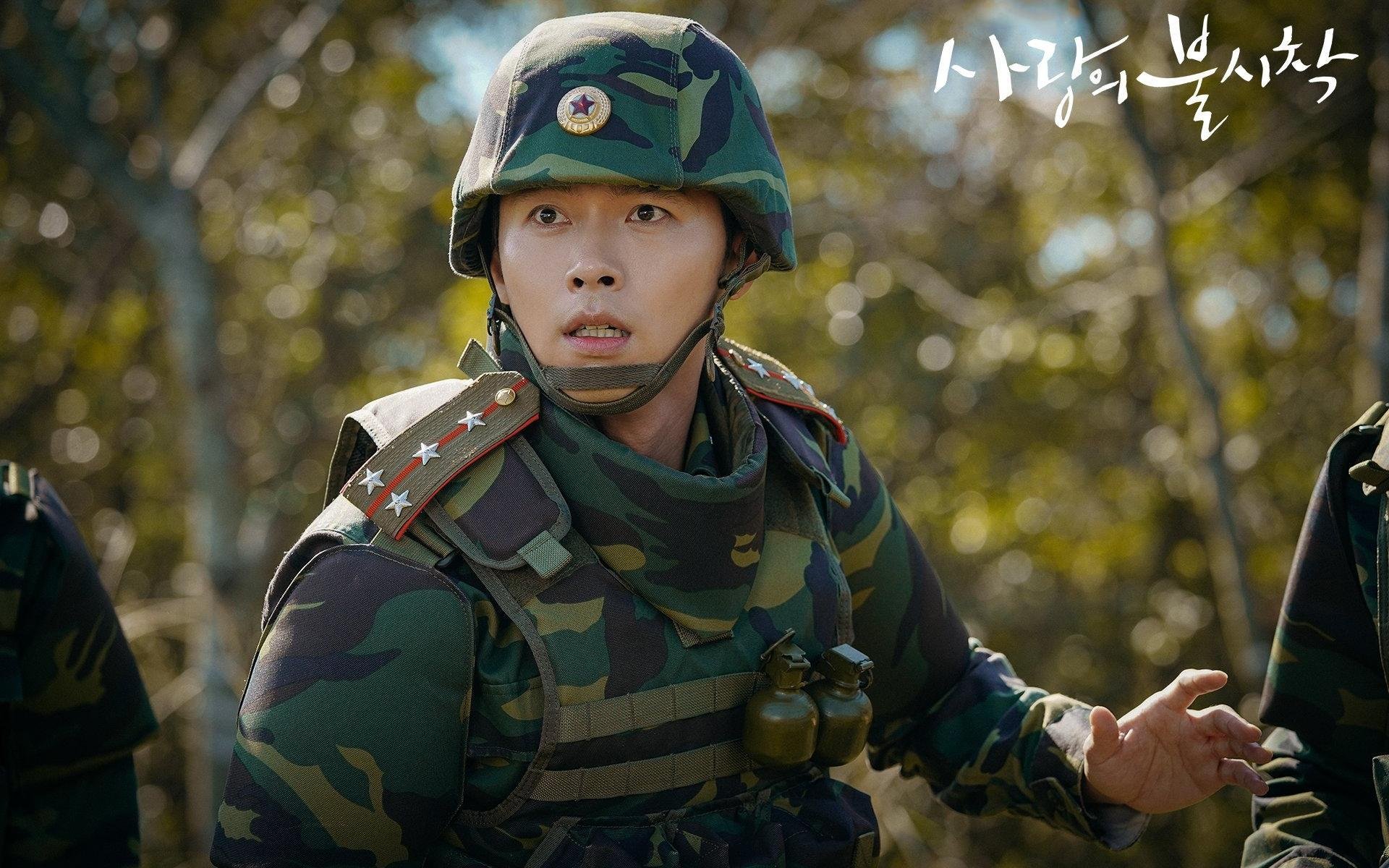 快船“双星”詹姆斯和莱昂纳德的“攻防双核”战术成核心，詹姆斯与莱昂纳德谁更强壮